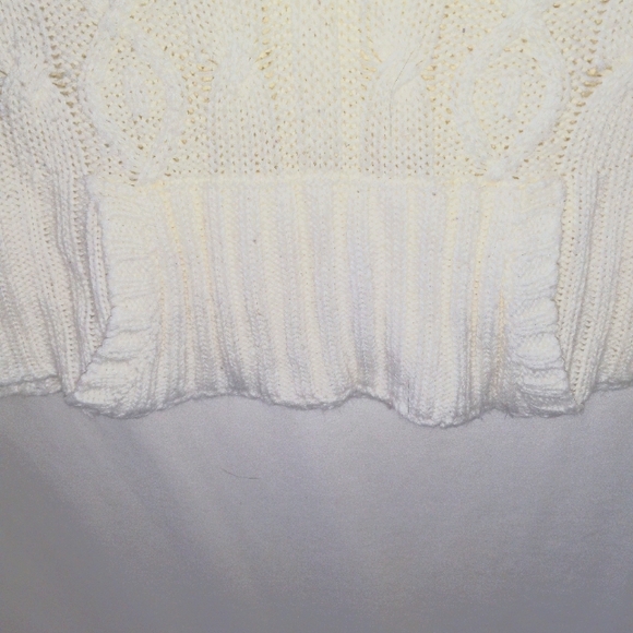 No Boundaries Junior sz m hooded crop sweater RN# 73352 - Picture 3 of 6